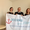 Bischof besucht die Seelsorge am Meer: v.l.n.r.: Natalia Lster, Bischof Bode, Carolin Hanke